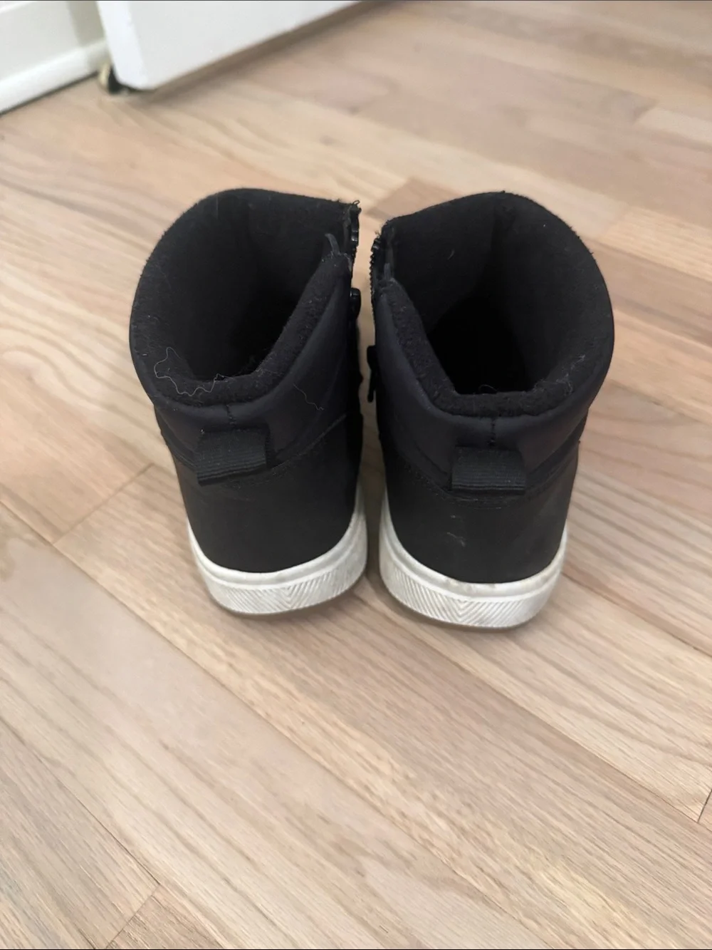 Cat and Jack Kids Black Winter Ankle Boots - c13